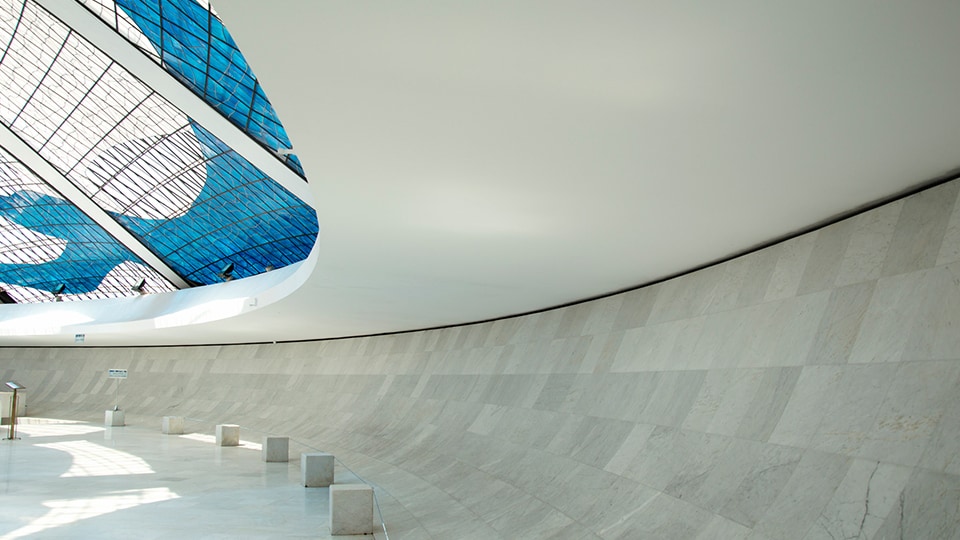 Oscar Niemeyer's futuristic architecture in Brasilia